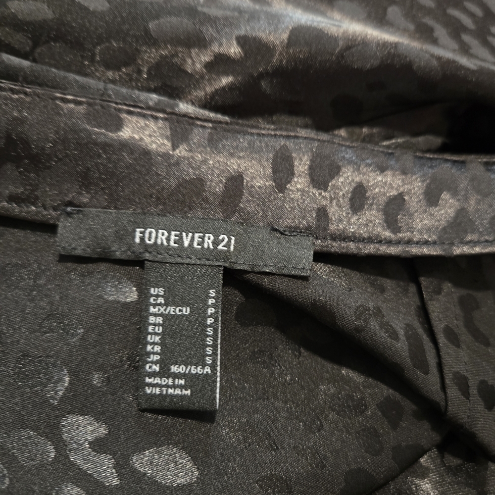 Forever 21 Black Midi Pencil Skirt Casual - Picture 11 of 11
